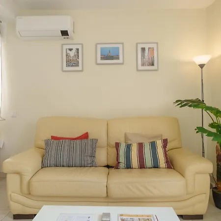 Appartement Staynfeel 01 *
